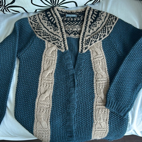 Alexander McQueen brand new without tags sweater 100% soft wool, never used‼️ - Picture 2 of 10